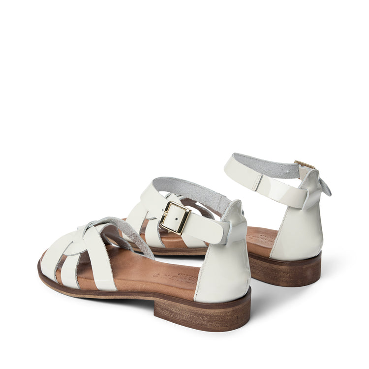 Pavement Aretha Sandals Beige patent 267