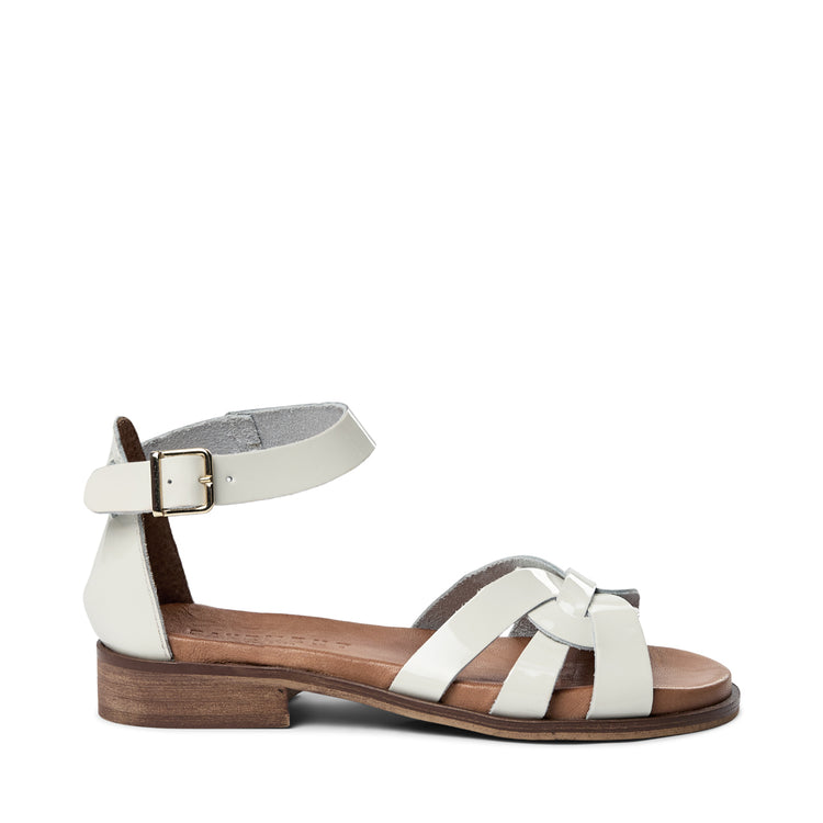 Pavement Aretha Sandals Beige patent 267