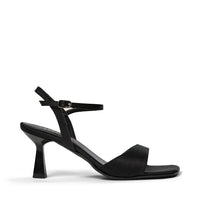 Helma - Black satin