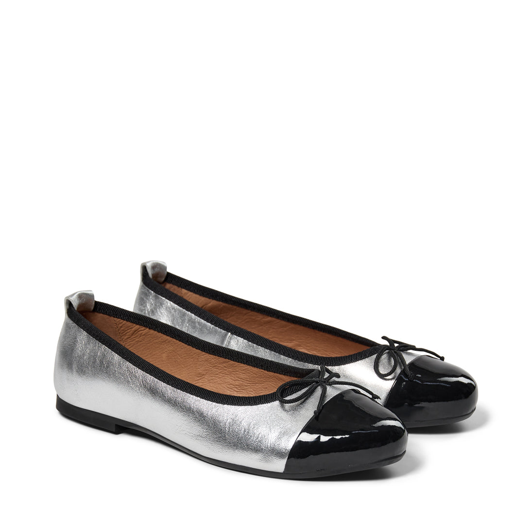 Pavement Lucy ballerinas Silver/Black patent 724