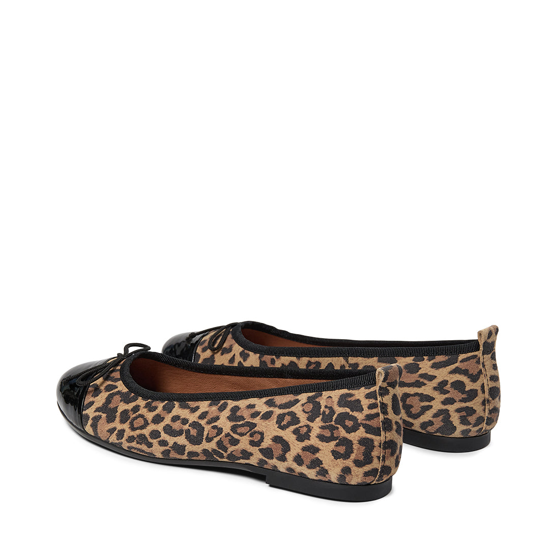 Pavement Lucy ballerinas Leo/patent toe cap 732