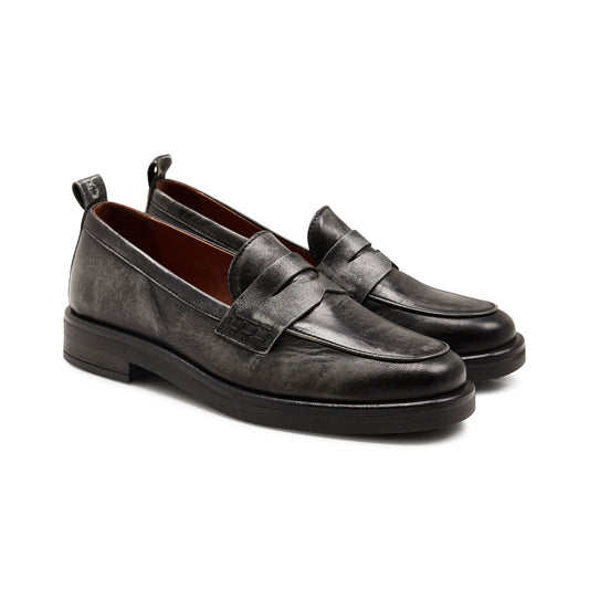 Pavement Shelly Two-tone Loafers 684 Black/Metal